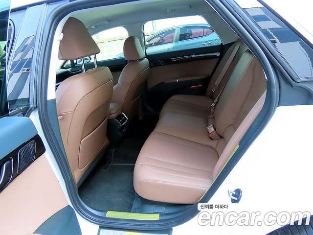 Hyundai Grandeur (GN7) Premium, 2025 6