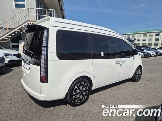 Hyundai Staria лимузин, 2024 4