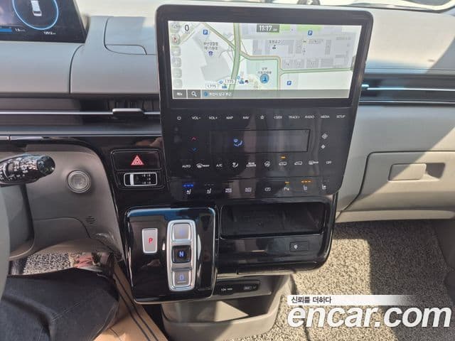 Hyundai Staria лимузин, 2024 6