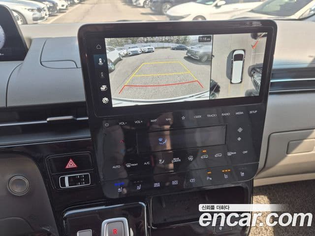 Hyundai Staria лимузин, 2024 12