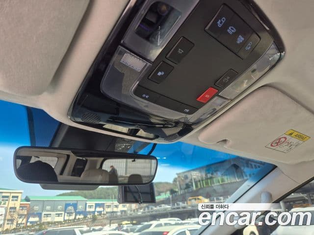 Hyundai Staria лимузин, 2024 18