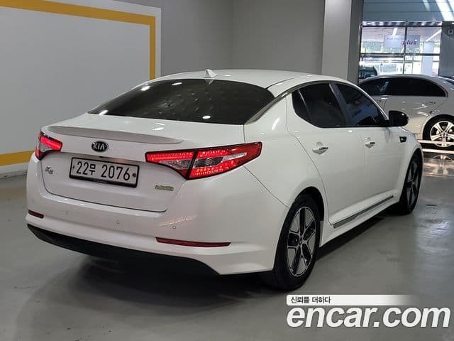 Kia K5 гибрид Prestige, 2013 3