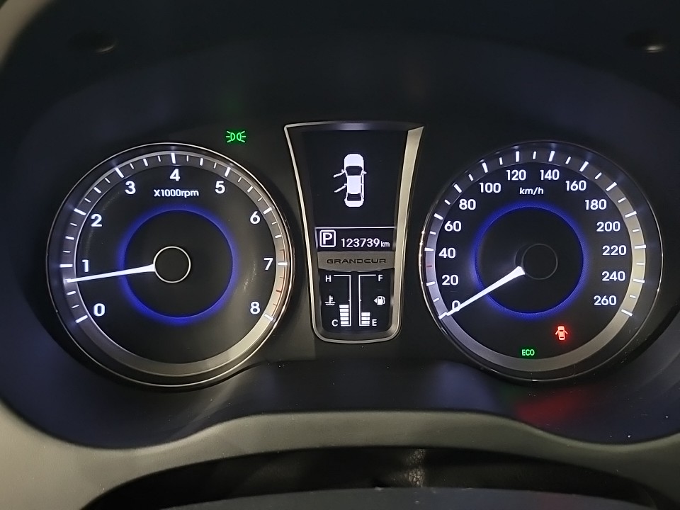 Hyundai Grandeur HG Luxury, 2011 6