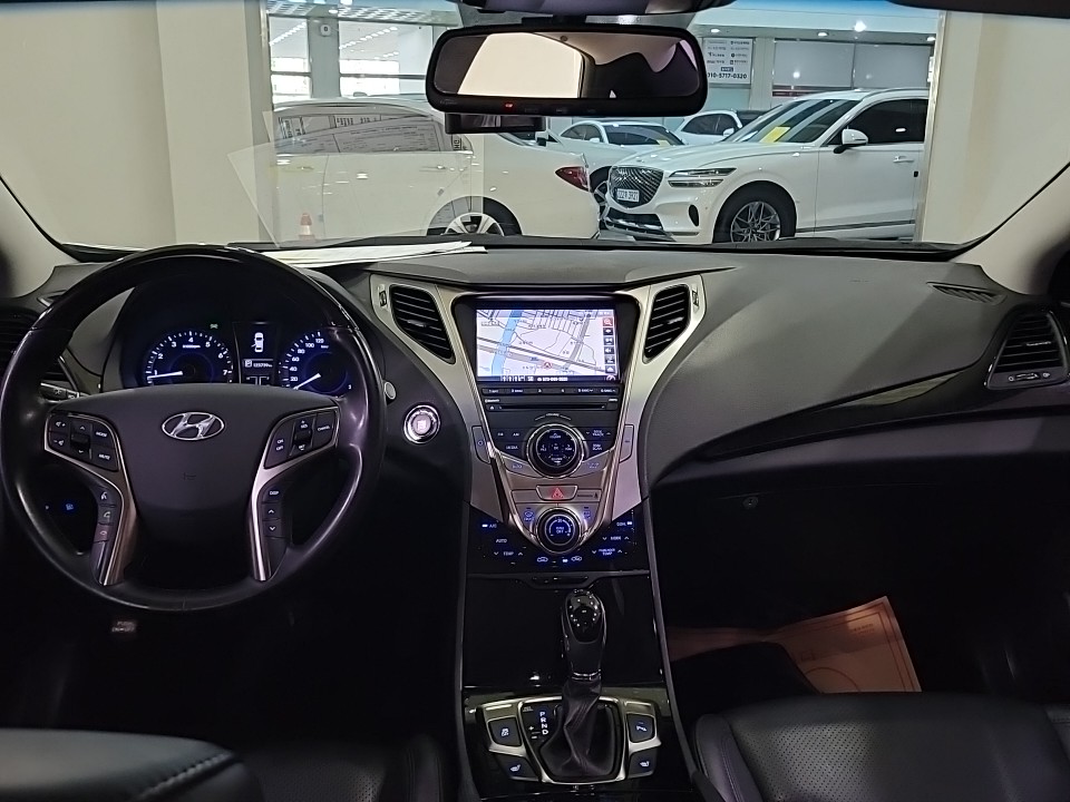 Hyundai Grandeur HG Luxury, 2011 12