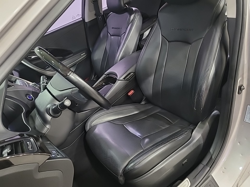 Hyundai Grandeur HG Luxury, 2011 14