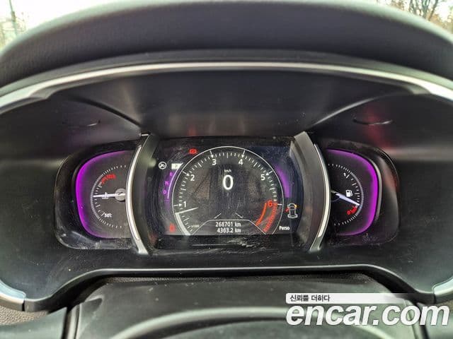 Renault Korea(Samsung) SM6 2.0 LPe RE (для людей с инвалидностью), 2016 10