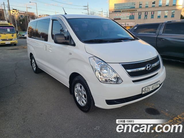Hyundai Grand Starex CVX Deluxe, 2014 1