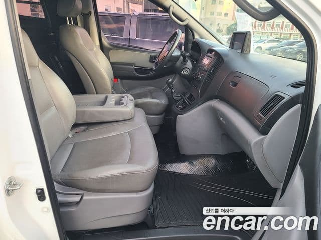 Hyundai Grand Starex CVX Deluxe, 2014 7