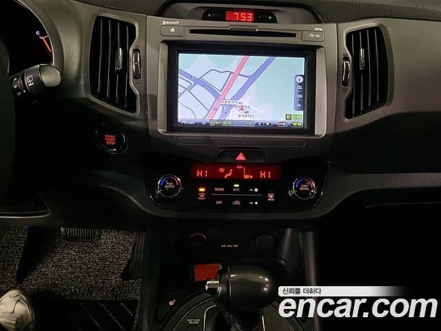 Kia Sportage R топовая версия, 2012 9