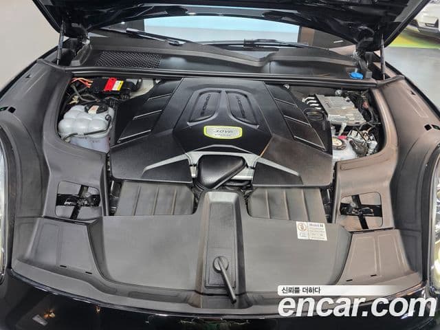 Porsche Cayenne (PO536) 3.0 E-гибрид Platinum Edition, 2023 6