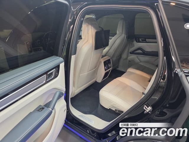Porsche Cayenne (PO536) 3.0 E-гибрид Platinum Edition, 2023 11