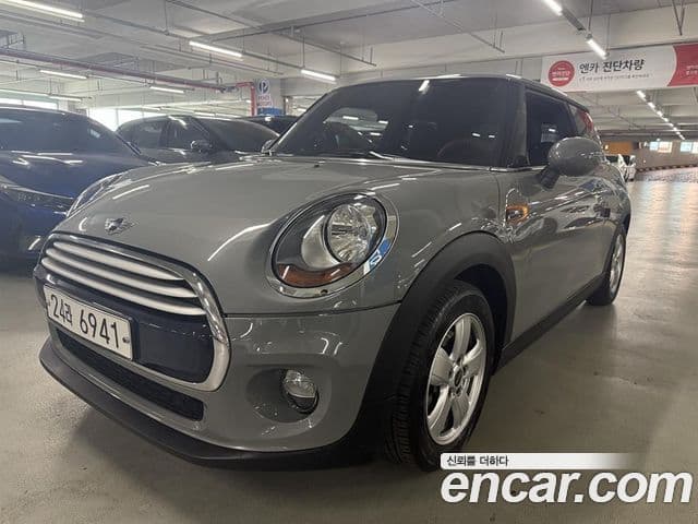 Mini Cooper 3세대, 2014 1