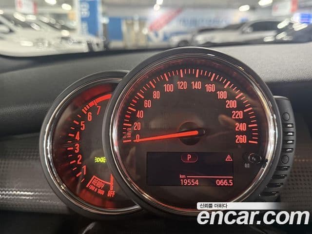 Mini Cooper 3세대, 2014 16