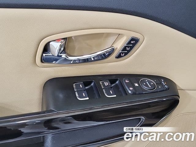 Kia All New Carnival President, 2016 13