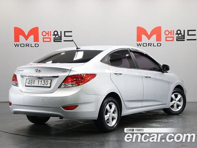 Hyundai Accent(новый кузов / новое поколение) Premier, 2012 3