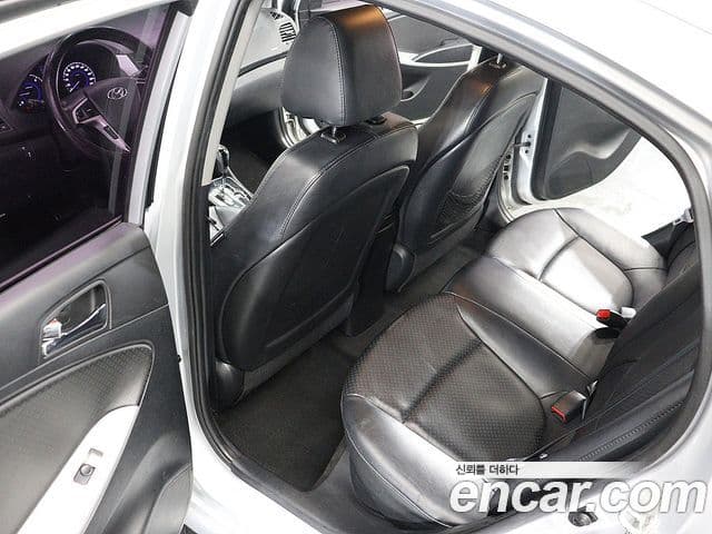 Hyundai Accent(новый кузов / новое поколение) Premier, 2012 17