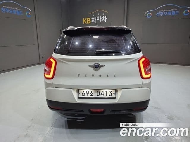 KG모빌리티(SsangYong) Tivoli Air дизель IX 4WD, 2016 все фото