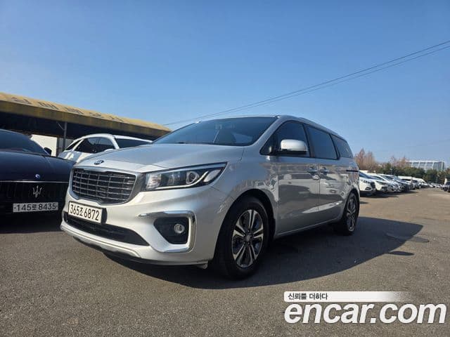 Kia The / новый New Carnival Luxury, 2020 1