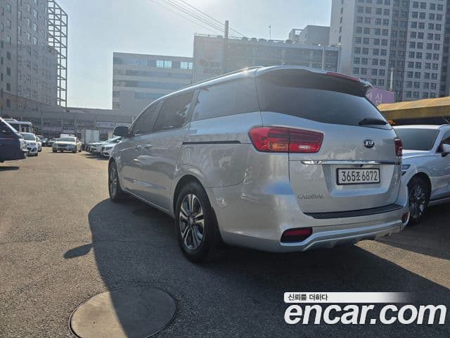 Kia The / новый New Carnival Luxury, 2020 2