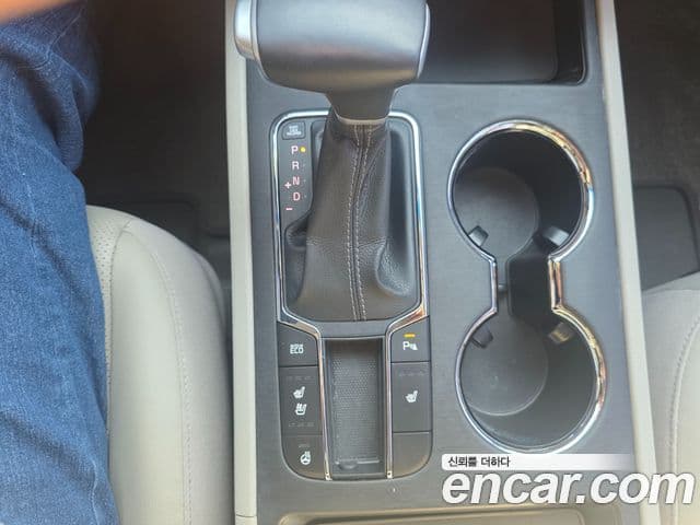 Kia The / новый New Carnival Luxury, 2020 9