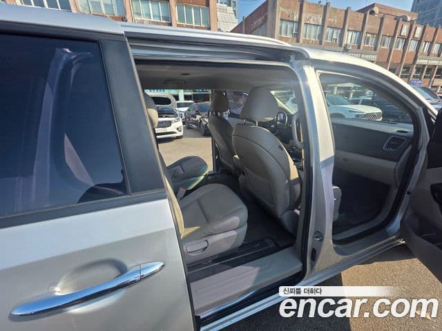 Kia The / новый New Carnival Luxury, 2020 13