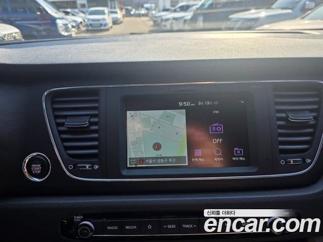 Kia The / новый New Carnival Luxury, 2020 16