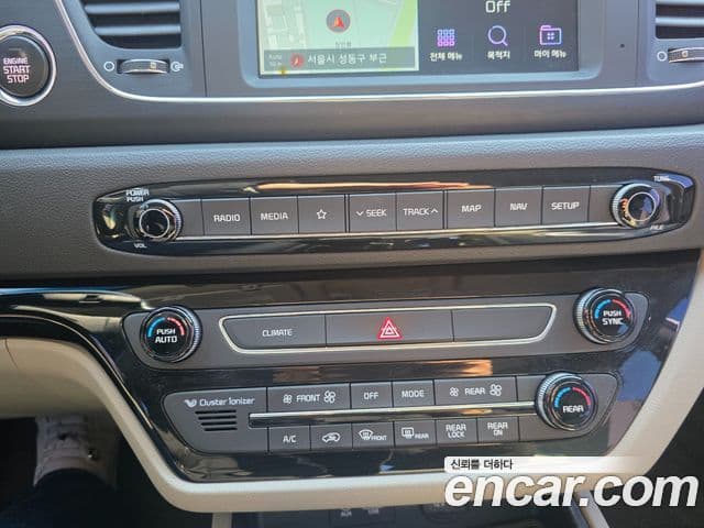 Kia The / новый New Carnival Luxury, 2020 17