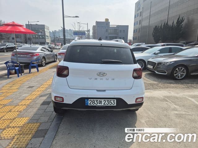 Hyundai Venue 1.6 Modern Plus, 2022 4