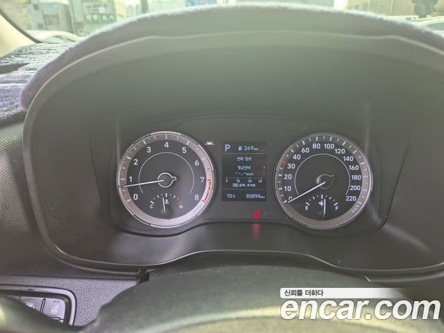 Hyundai Venue 1.6 Modern Plus, 2022 8