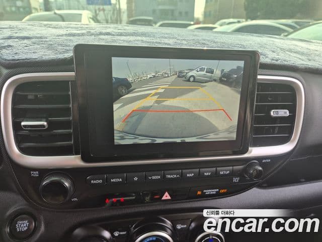 Hyundai Venue 1.6 Modern Plus, 2022 13