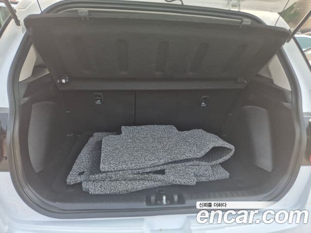 Hyundai Venue 1.6 Modern Plus, 2022 20