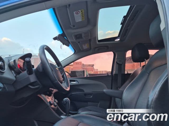 Chevrolet(GM대우) 아베오 хэтчбек топовая версия, 2012 18