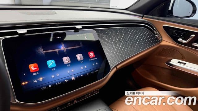 Mercedes-Benz E-класс W214 Exclusive, 2024 11