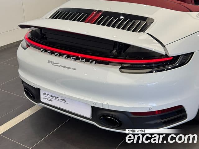 Porsche 911 (992) Carrera 4 кабриолет, 2021 9