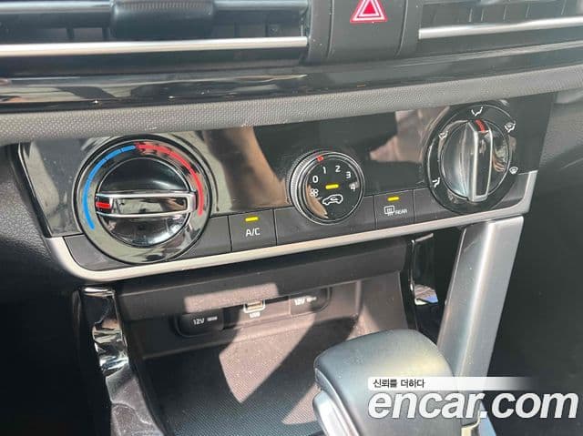 Kia Seltos Trendy, 2022 18