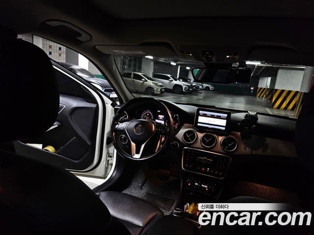 Mercedes-Benz GLA-класс X156 GLA200 CDI 4MATIC, 2015 9