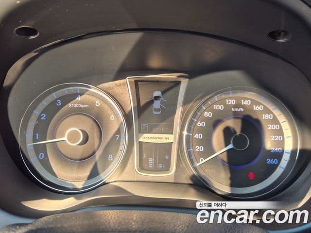 Hyundai Grandeur HG Luxury, 2011 17