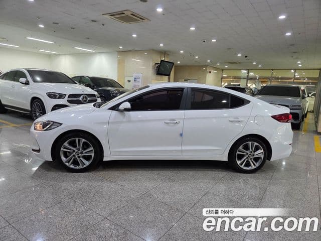 Hyundai Avante AD 1.6 GDI Value Plus, 2018 3