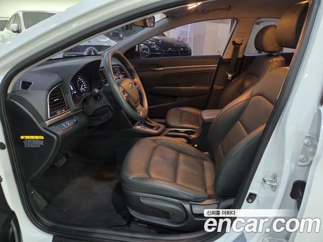 Hyundai Avante AD 1.6 GDI Value Plus, 2018 6