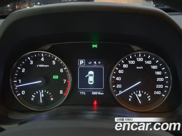 Hyundai Avante AD 1.6 GDI Value Plus, 2018 10