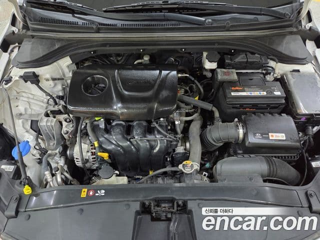 Hyundai Avante AD 1.6 GDI Value Plus, 2018 18