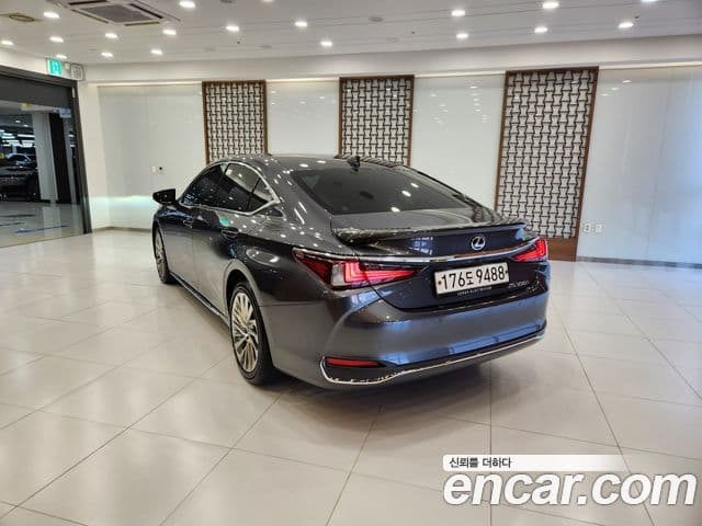 Lexus ES300h 7세대 Luxury Plus, 2026 2