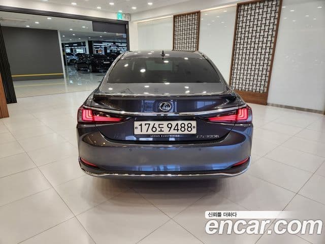 Lexus ES300h 7세대 Luxury Plus, 2026 4