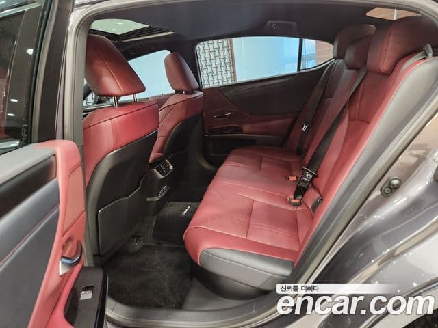 Lexus ES300h 7세대 Luxury Plus, 2026 14