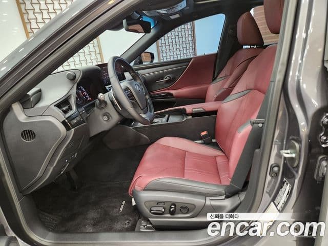 Lexus ES300h 7세대 Luxury Plus, 2026 15