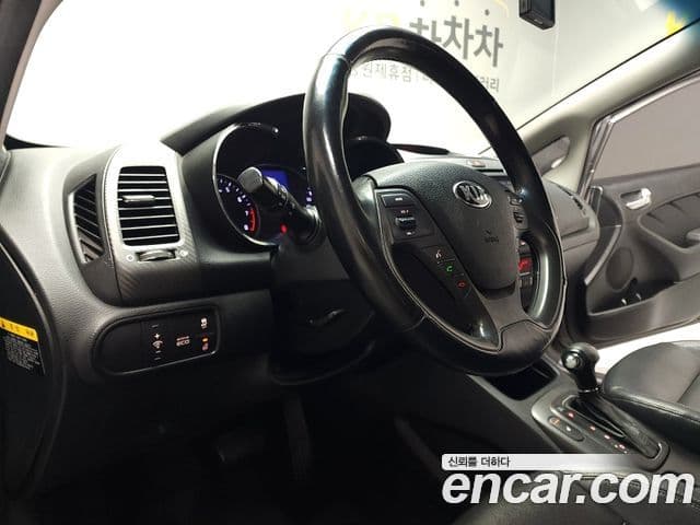 Kia K3 Trendy, 2013 11