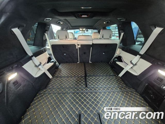BMW X7 (G07) xDrive 40i M Sport 7인승, 2025 11