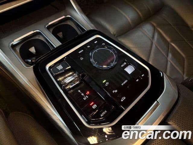 BMW 7시리즈 (G70) 740d xDrive Design Pure Excellence, 2023 9