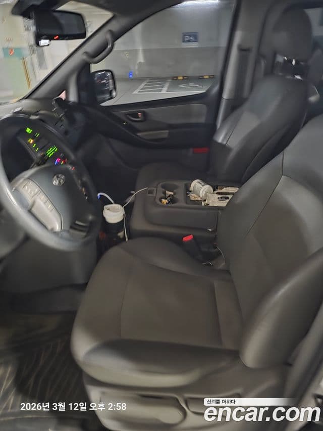 Hyundai Grand Starex кемпер, 2012 7