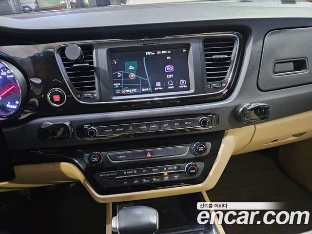 Kia The / новый New Carnival Special, 2020 12